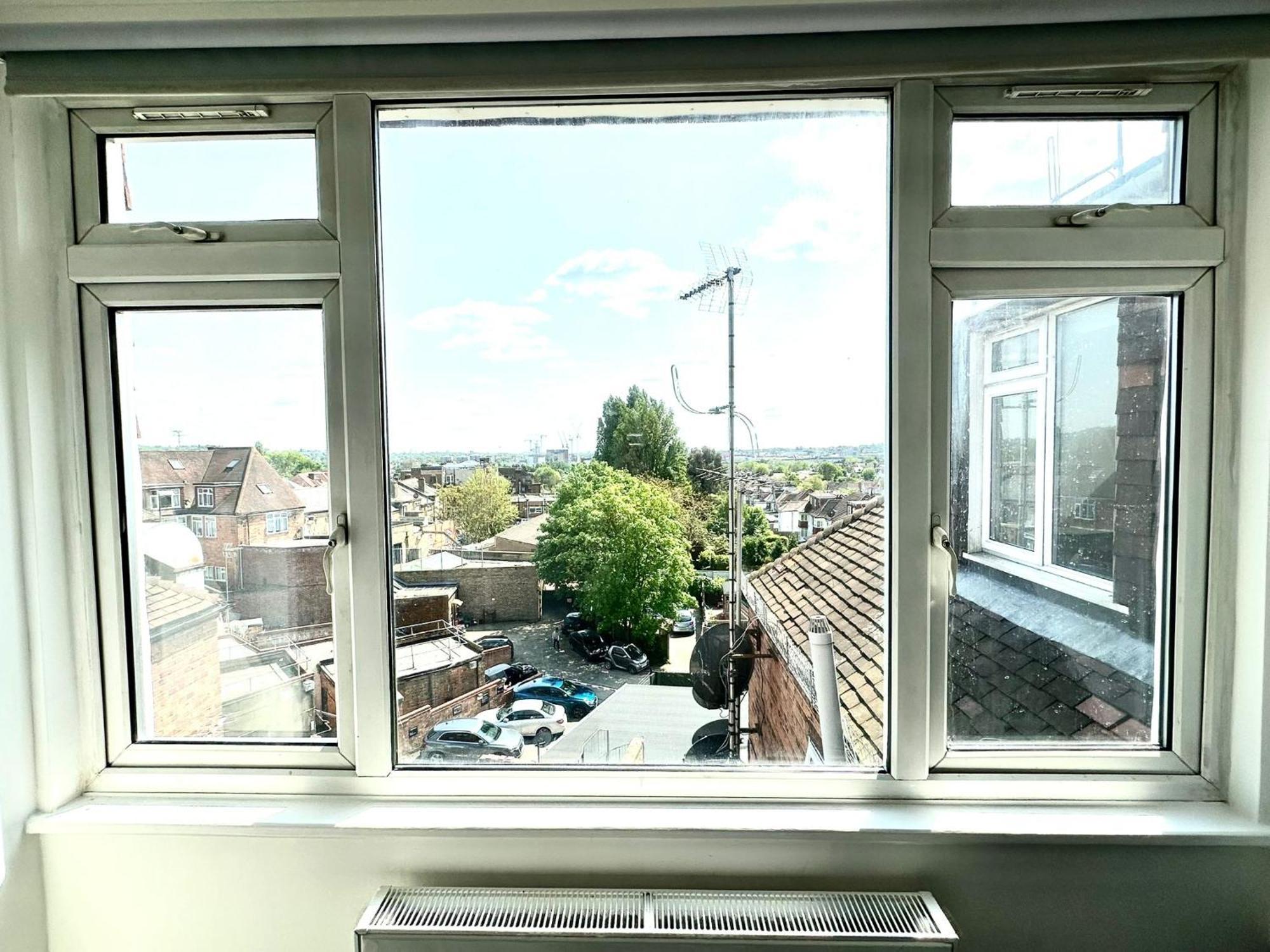Stylish Modern, Private Apartment,15 Mins To Central London 亨顿 外观 照片